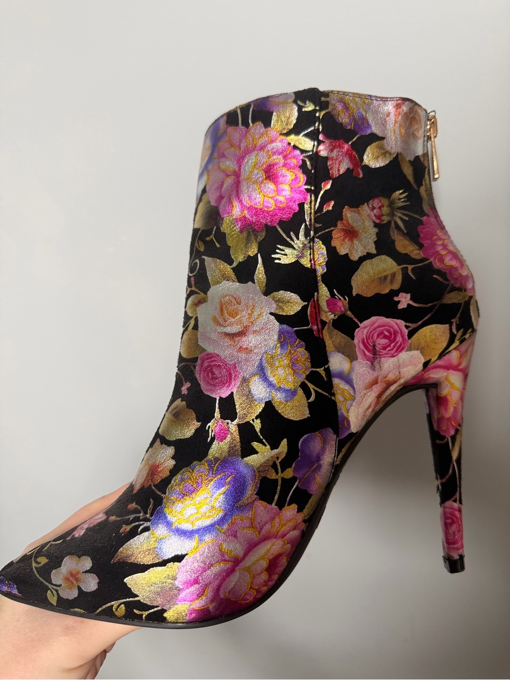 Anne Michelle Black Floral Pointed Toe Ankle Booties with Gold Zipper Detail